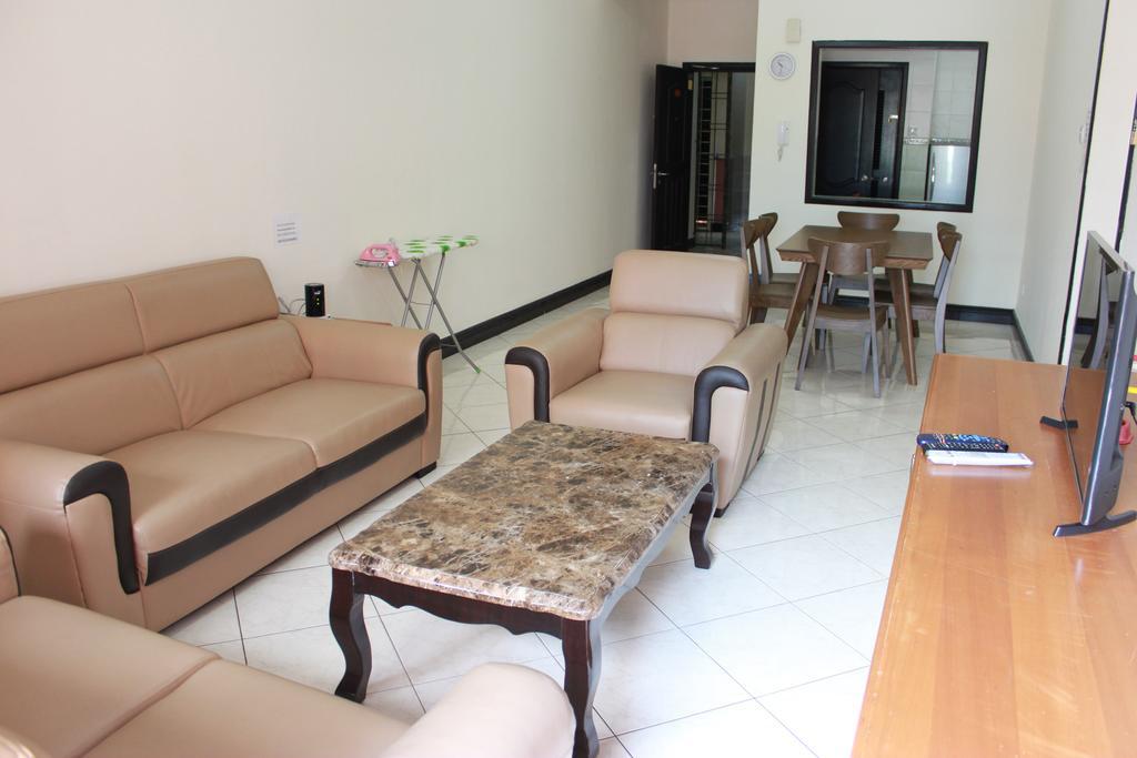 Homestay Marina Court Resort Kota Kinabalu Exterior foto
